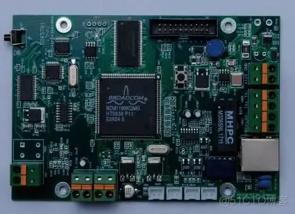 PCB设计表面到底应不应该敷铜？_数字电路